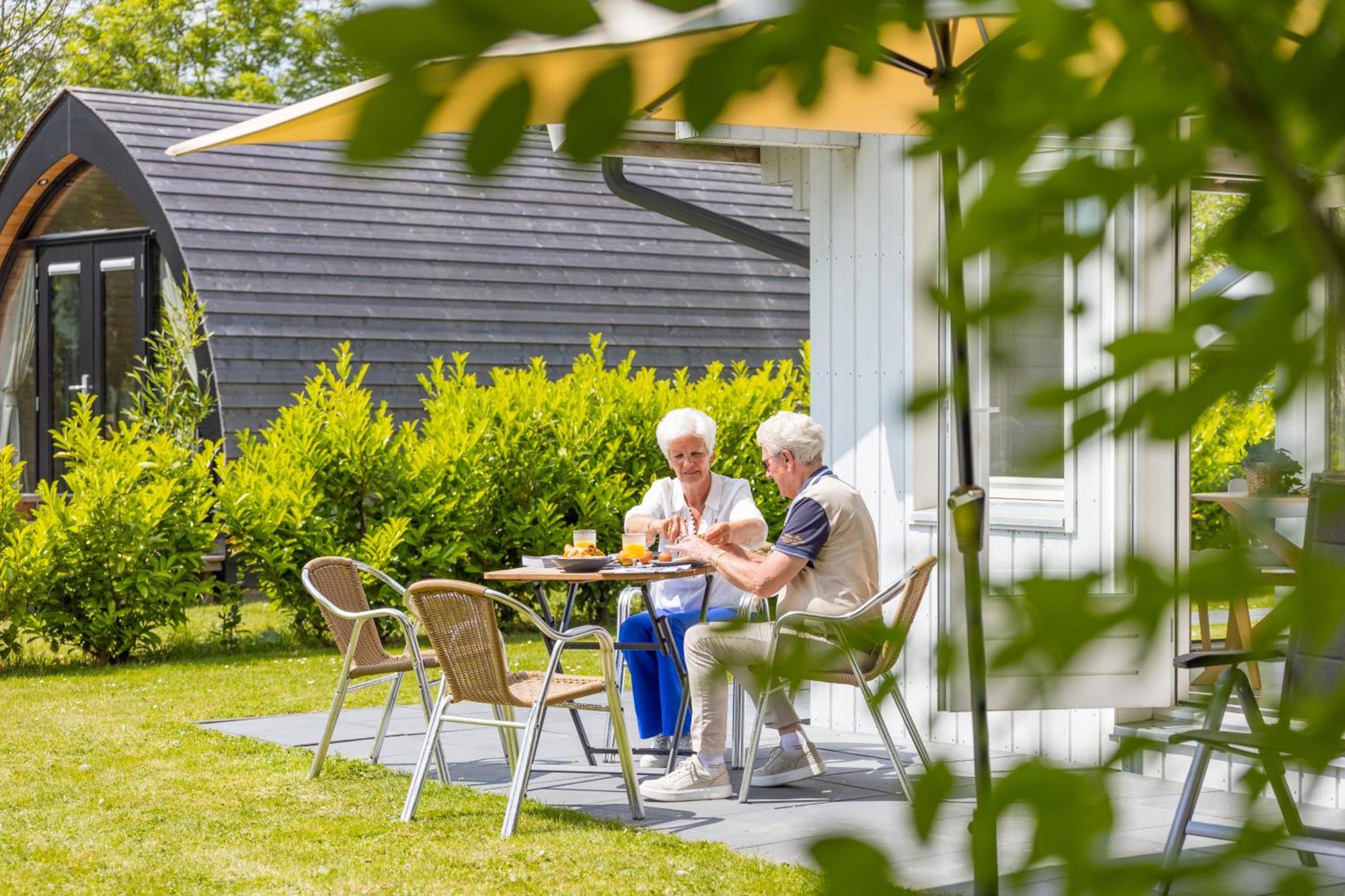 Chalet Met Loft - Vakantiepark De Schreiershoek Dokkum Εξωτερικό φωτογραφία